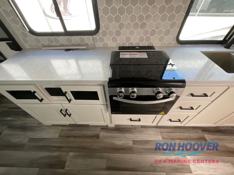 2023 JAYCO JAYFLIGHT 240RBSW - Image 12