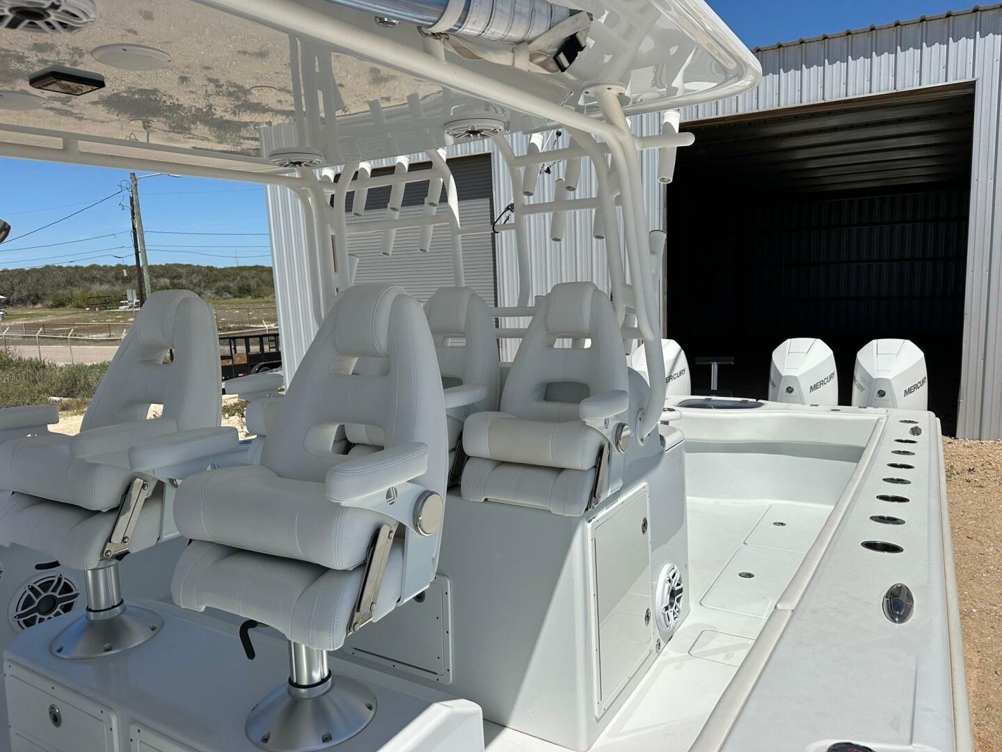 2022 Freeman 42LR - Image 16