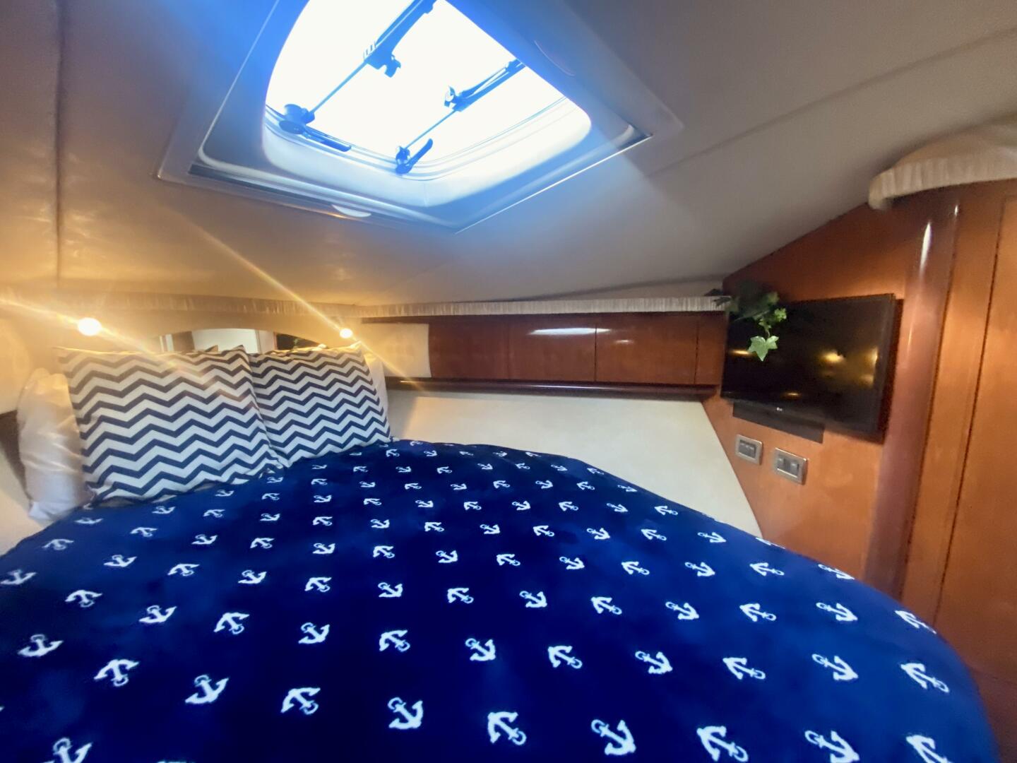 2005 Sea Ray 420 Sundancer - Image 53