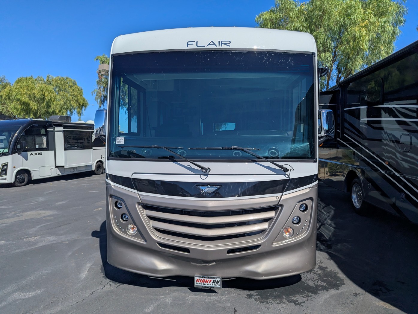 2026 Fleetwood Flair 28A - Image 2