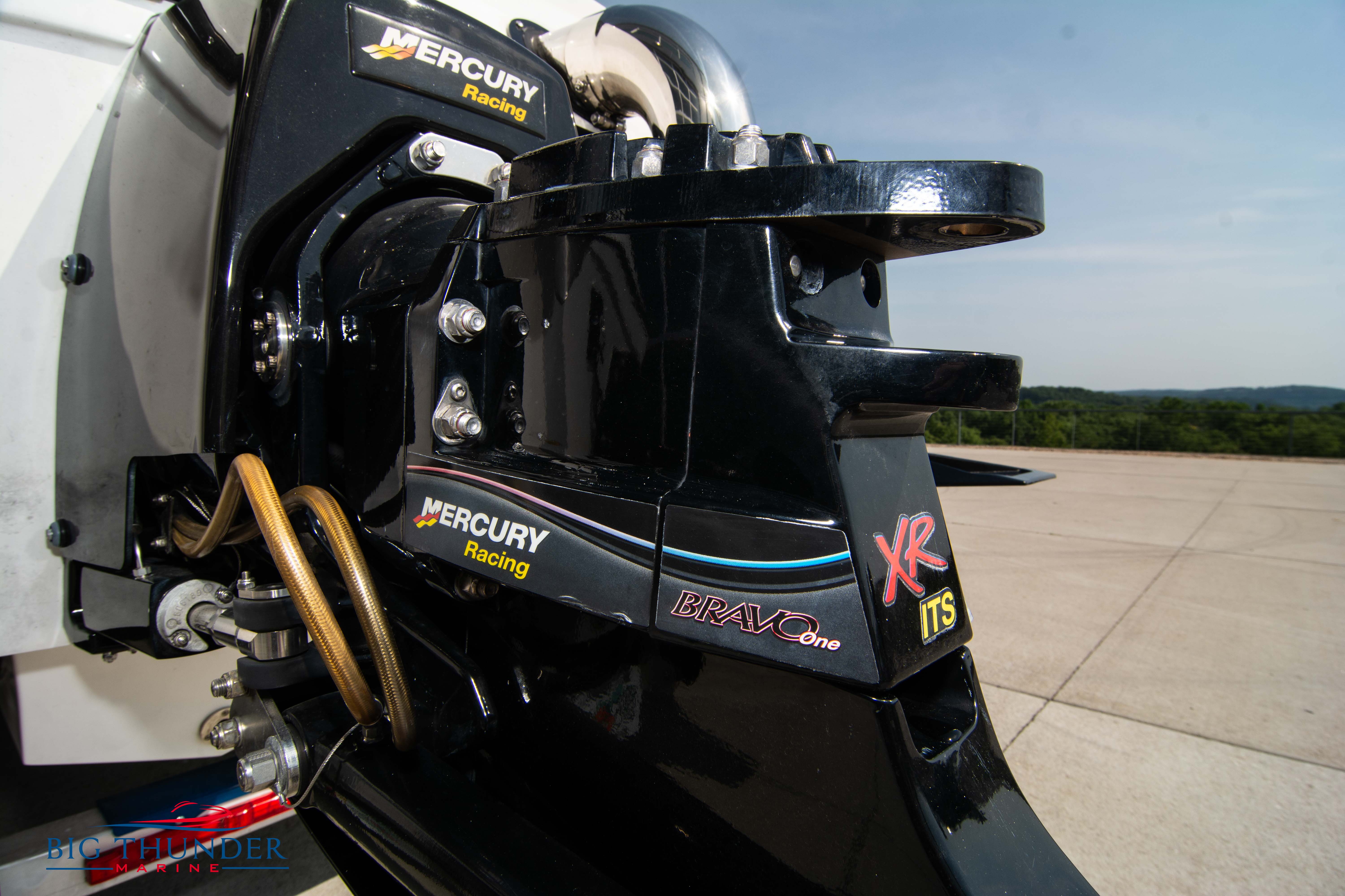 2019 Spectre Screaming Eagle 22 Talon - Image 15