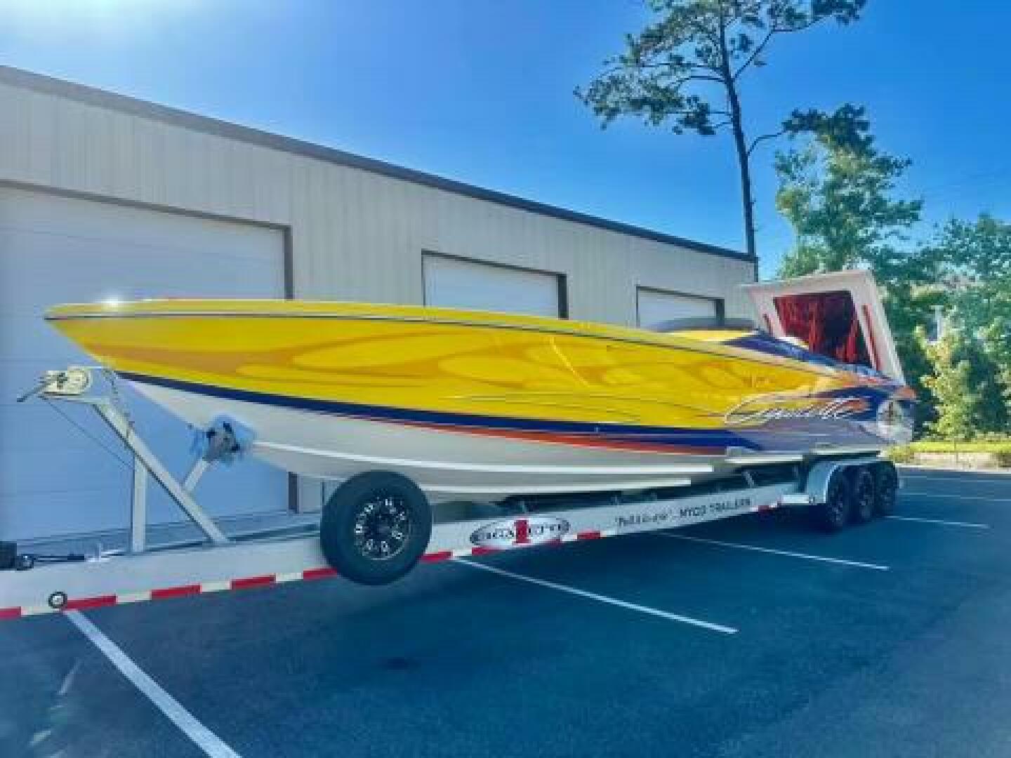2005 Cigarette 39 Top Gun UNLIMITED - Image 2