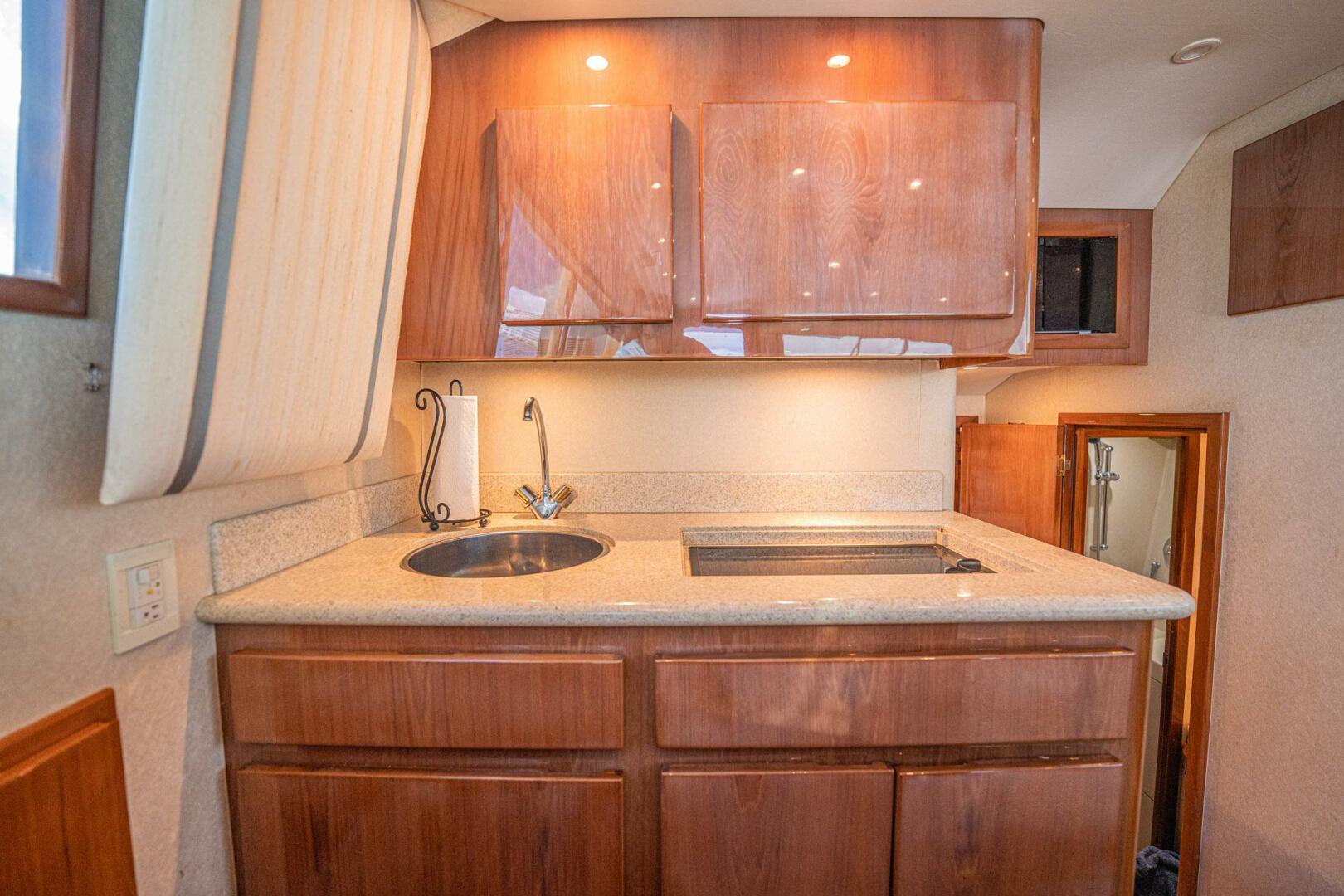 2007 Egg Harbor 43 Sport Fisherman - Image 25