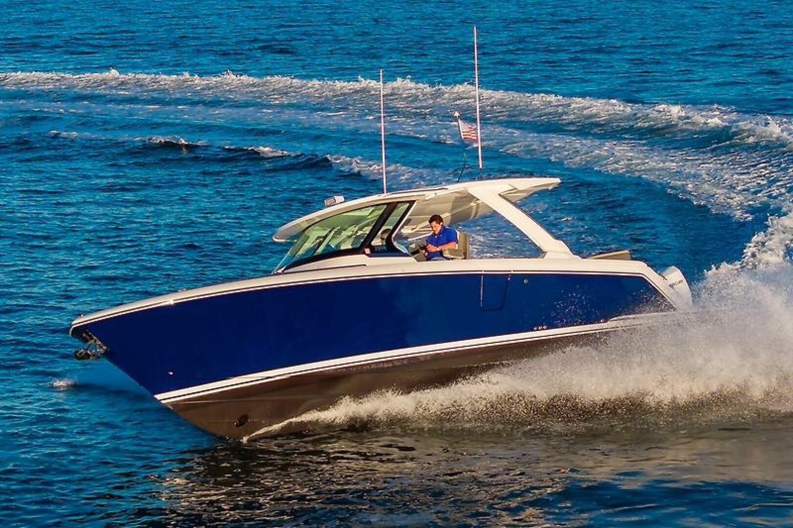 2023 TIARA YACHTS TIARA YACHTS 38 LS Base - Image 6