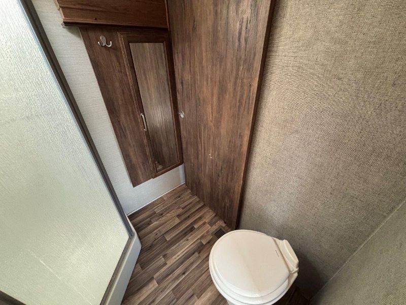 2017 Keystone Cougar 326RDS - Image 23