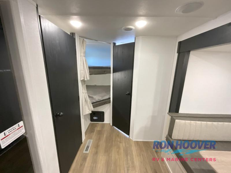 2026 PALOMINO 283BHCE - Image 24