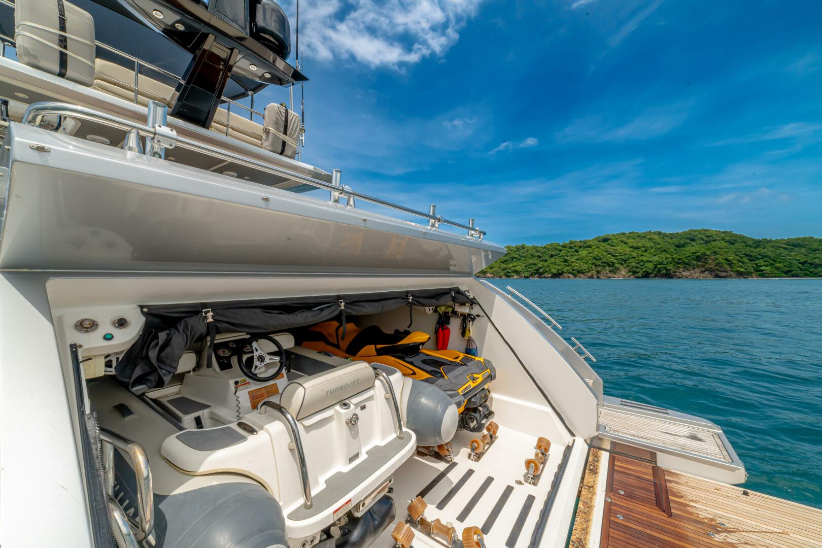 2017 Azimut 77S - Image 66