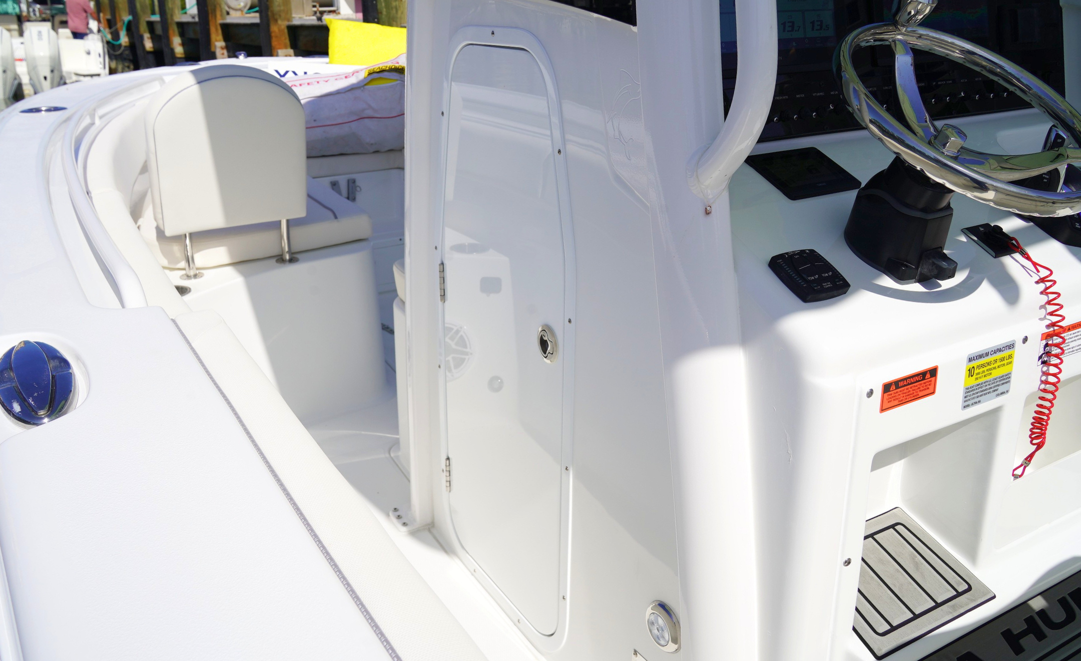 2027 SEA HUNT ULTRA 255SE - Image 60