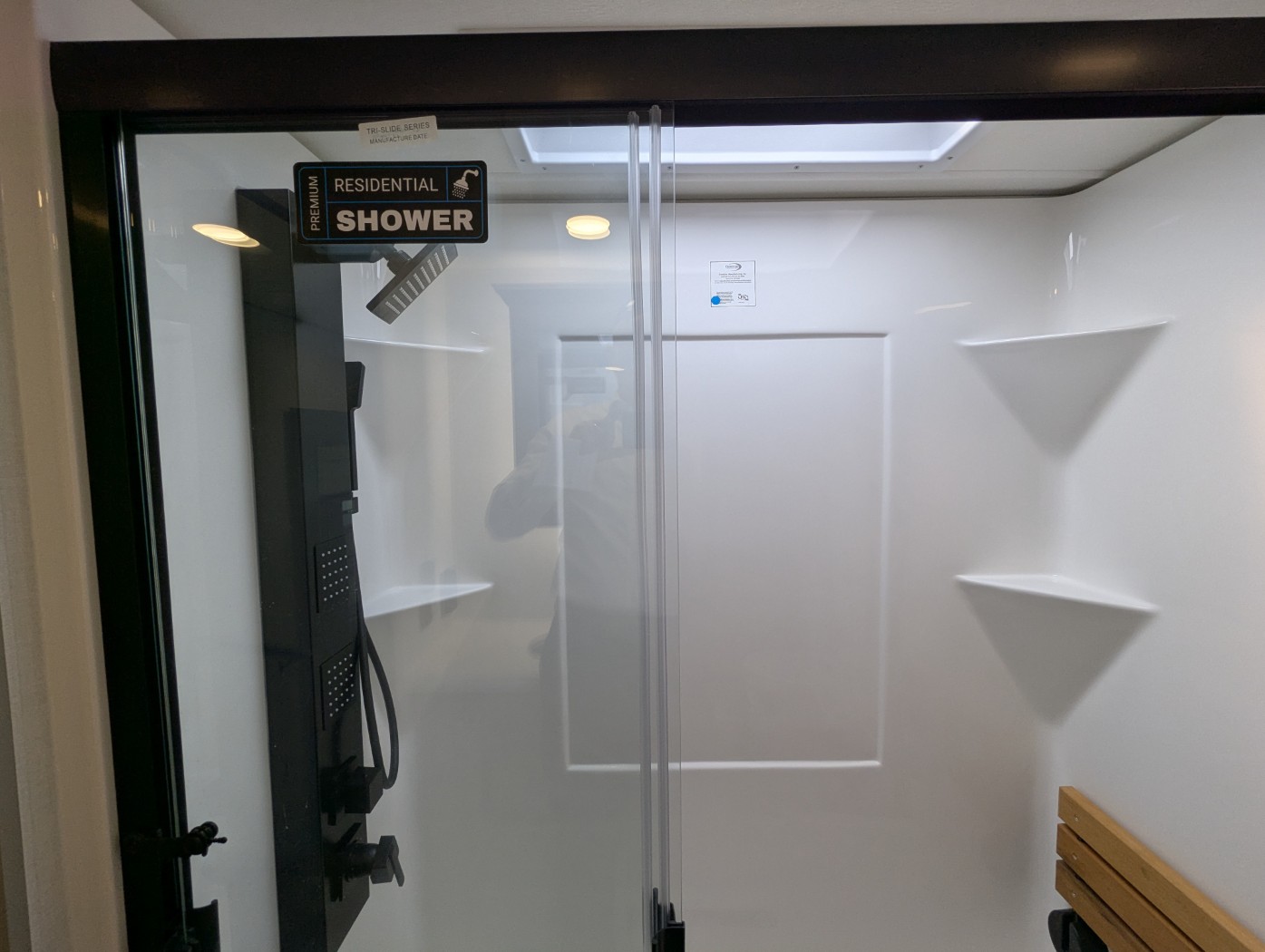 2026 Alliance RV Paradigm 340RL - Image 21
