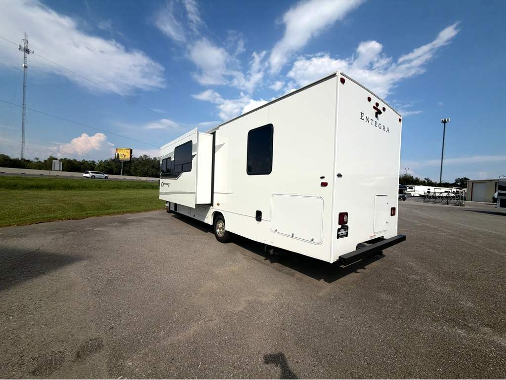 2026 ENTEGRA COACH ODYSSEY SE 29KF - Image 4
