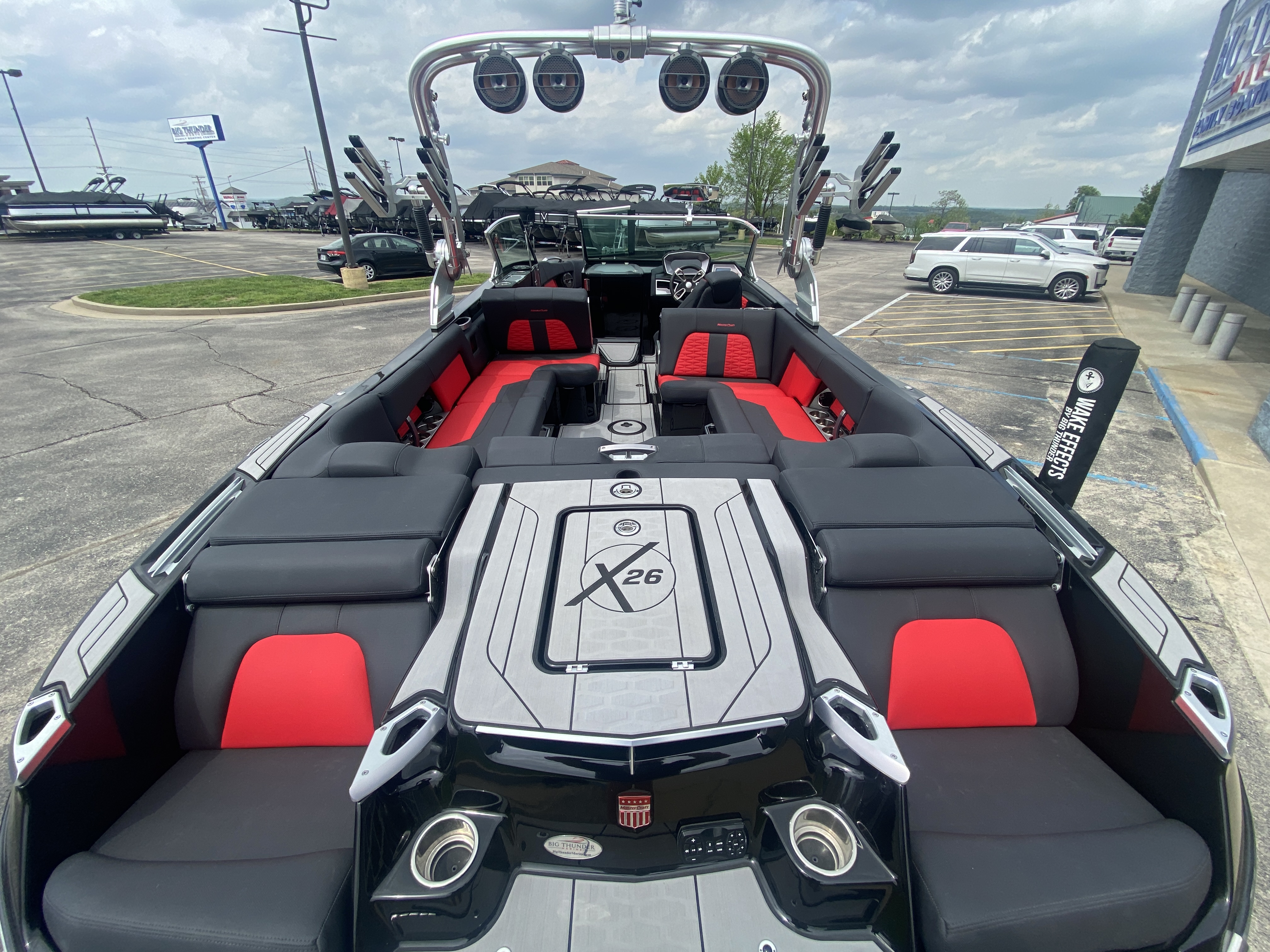 2021 MasterCraft X26 - Image 10