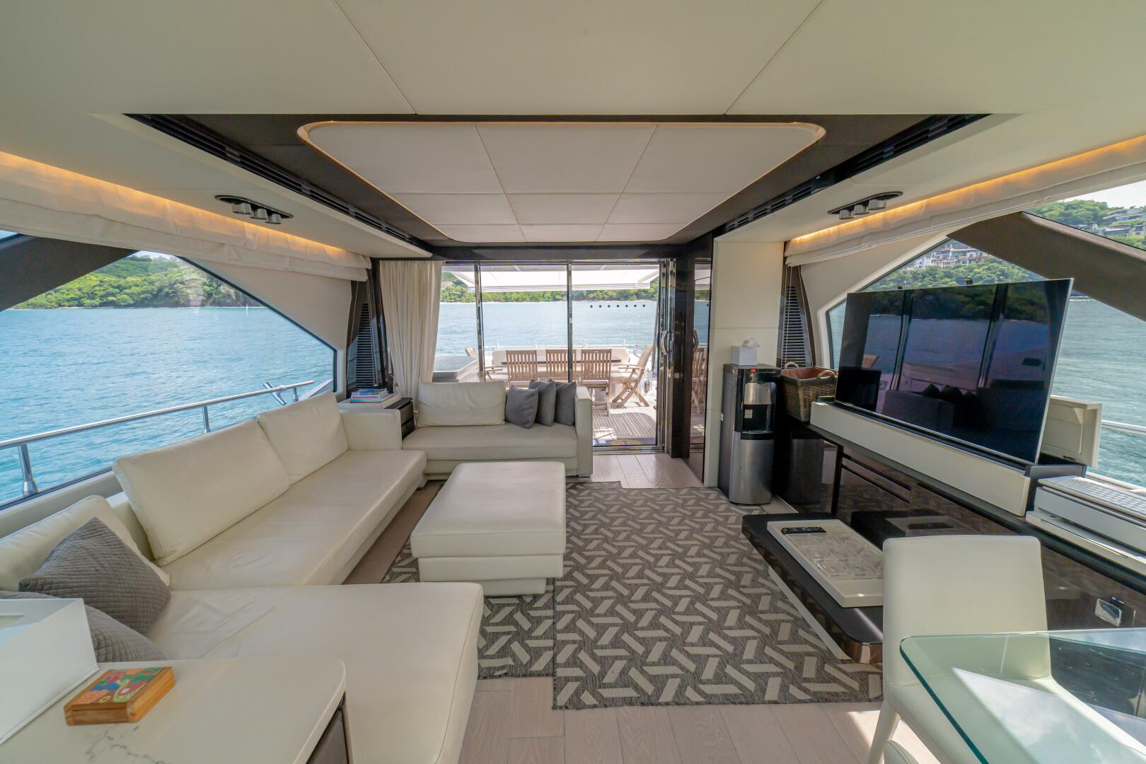 2017 Azimut 77S - Image 18