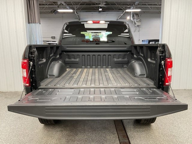 2019 Ford F150 Crew Cab XLT 4WD - Image 9