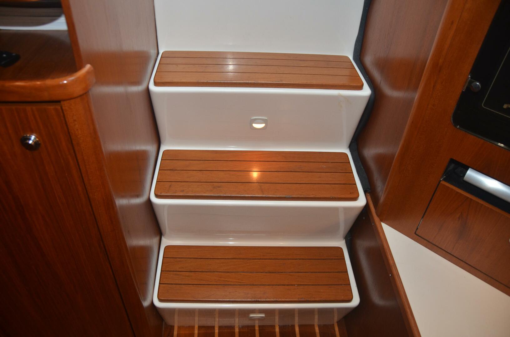 2001 Tiara Yachts 4100 Open - Image 3