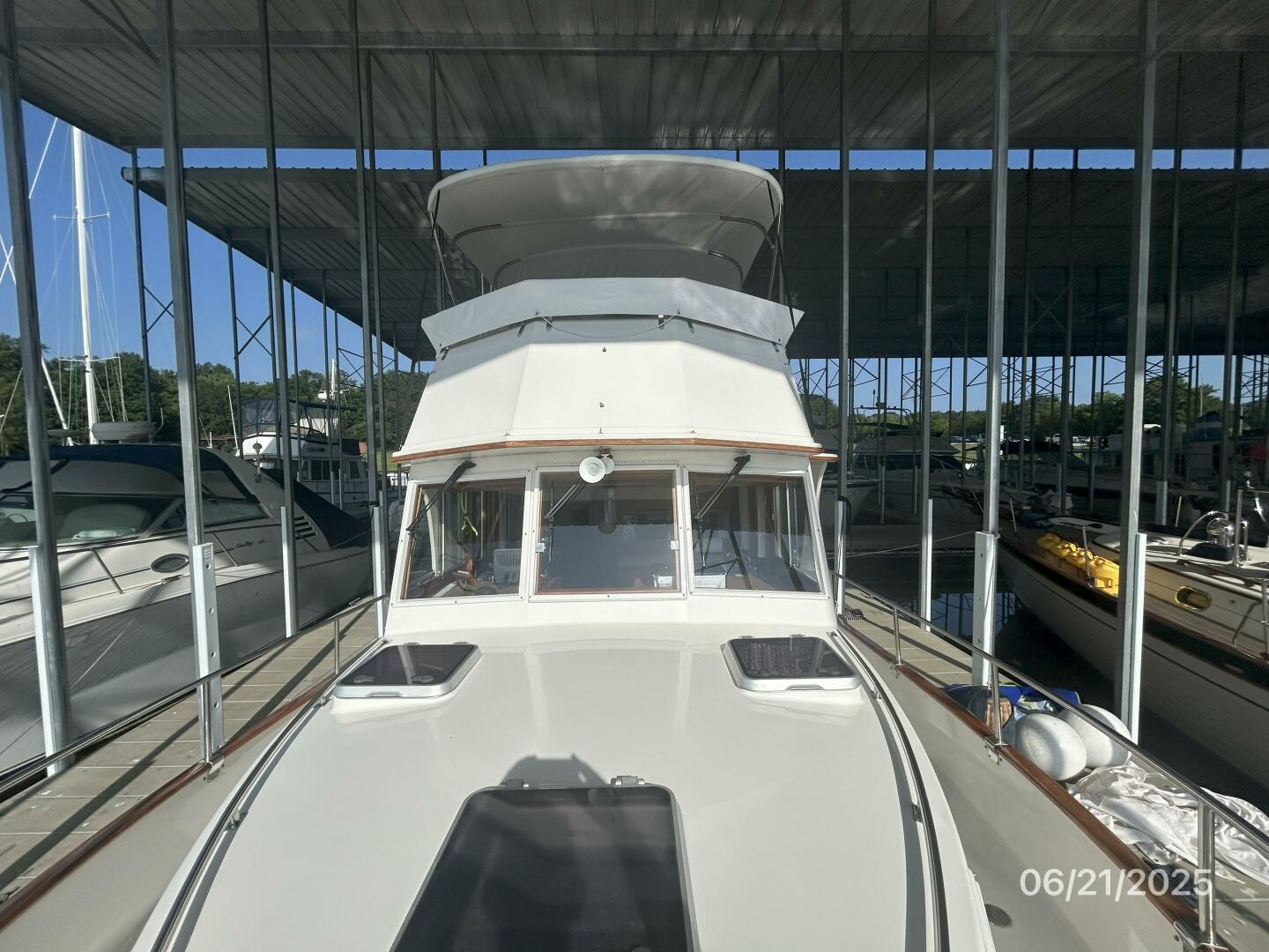 1992 Grand Banks Europa - Image 17