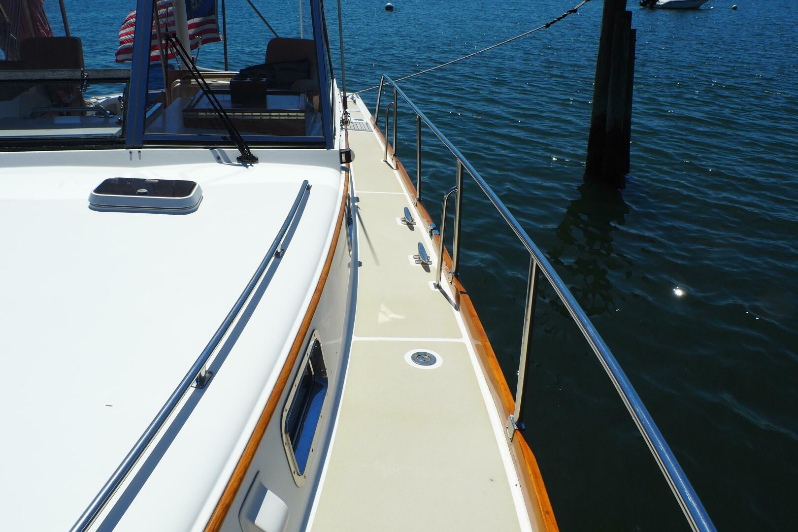 1995 Grand Banks 38 Eastbay EX - Image 25