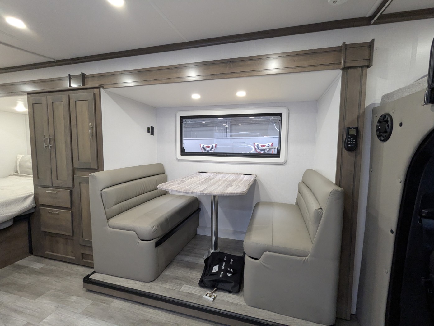 2024 Dynamax Corp Isata 3 Series 24FW - Image 17