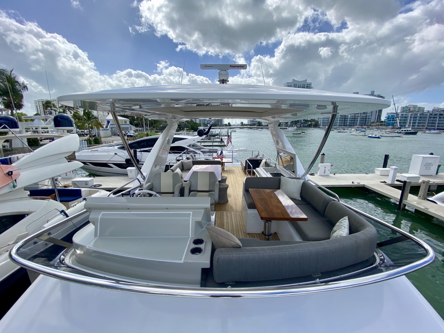 2018 Azimut Flybridge - Image 14