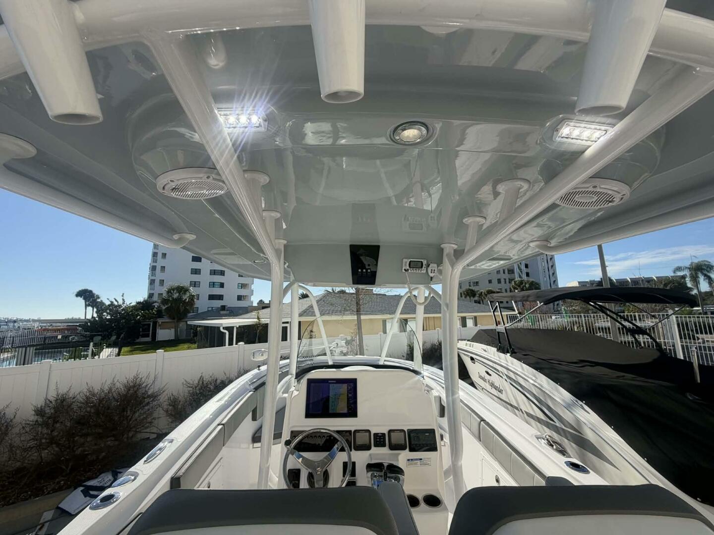 2021 Aquasport 2500 Center Console - Image 18