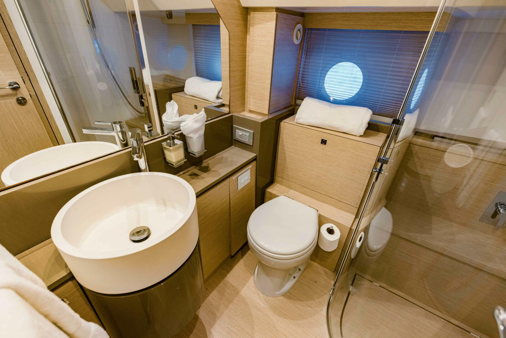 2017 Ferretti Yachts 750 - Image 97