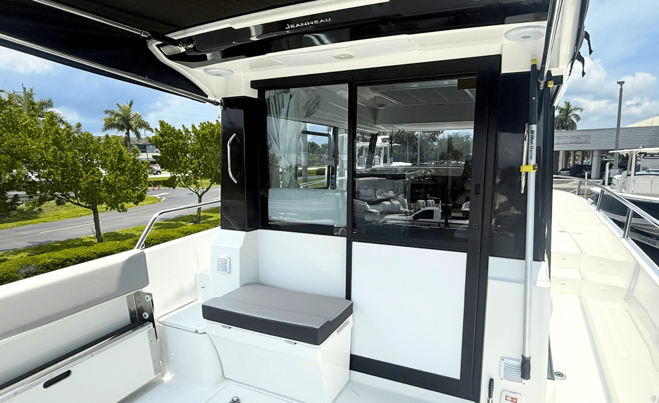 2025 JEANNEAU NC 895 SPORT S2 - Image 21