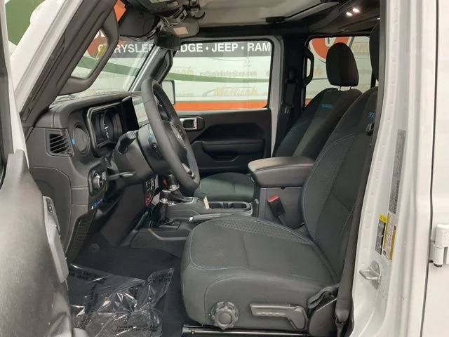 2025 Jeep Wrangler 4xe Rubicon 4x4 - Image 11