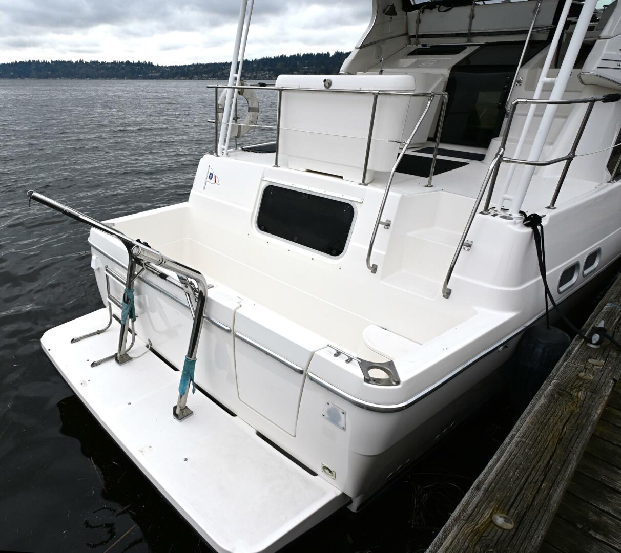 1996 Bayliner 4087 Aft Cabin Motoryacht - Image 20