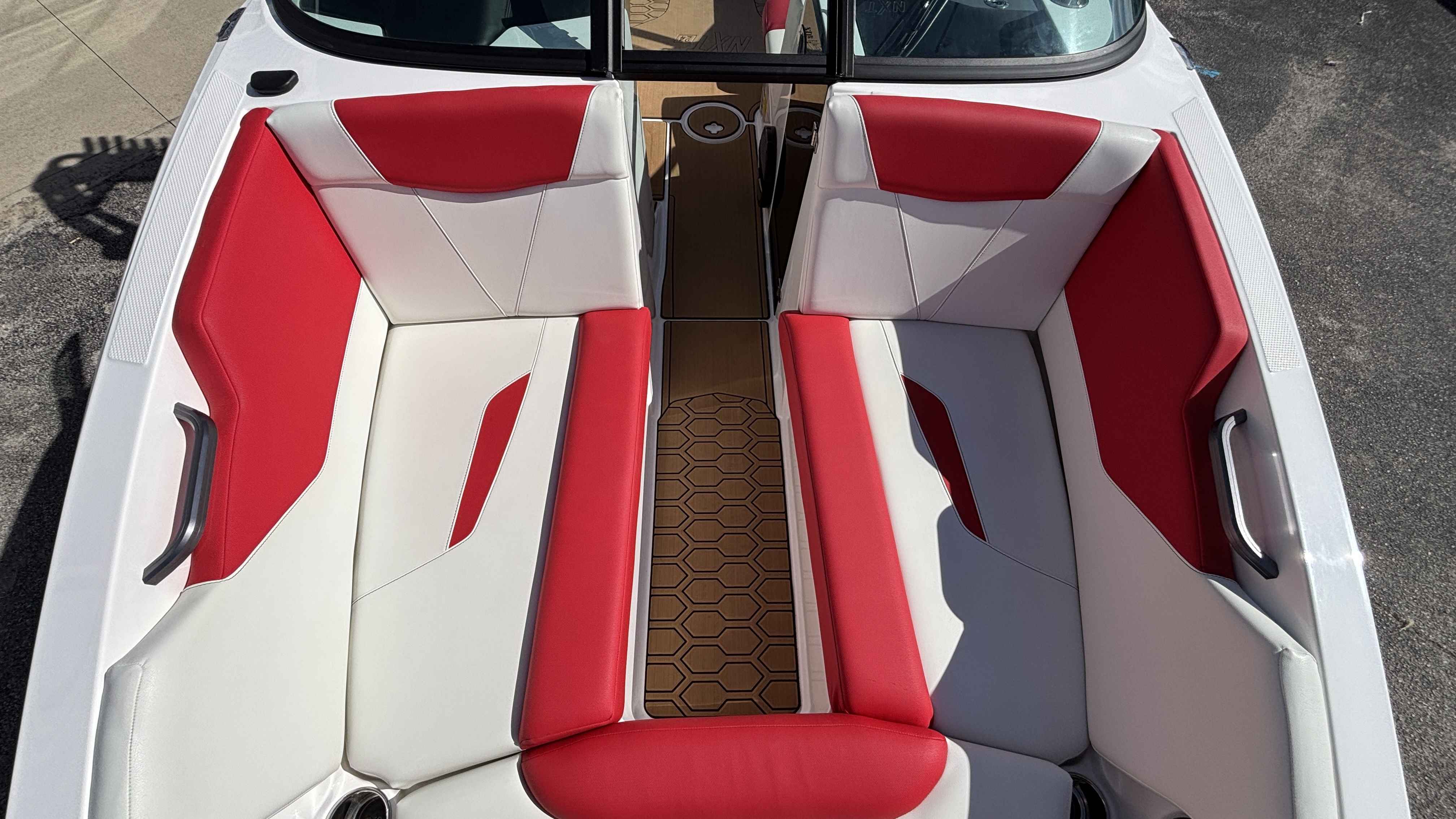 2023 MasterCraft NXT24 - Image 40