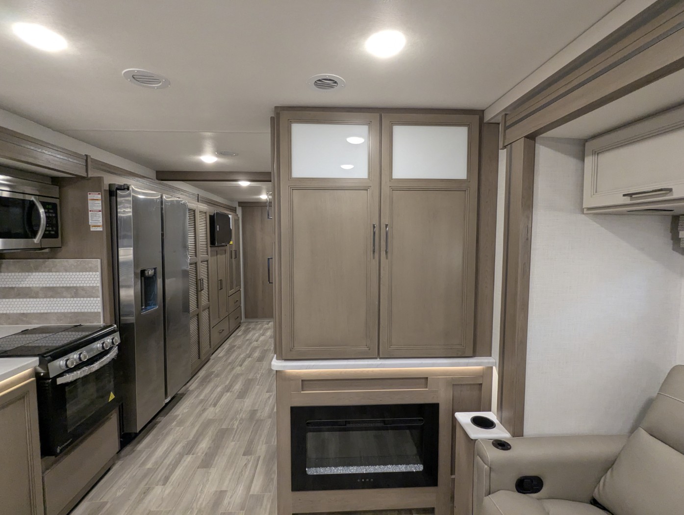 2027 Thor Motor Coach Windsport 36H - Image 22