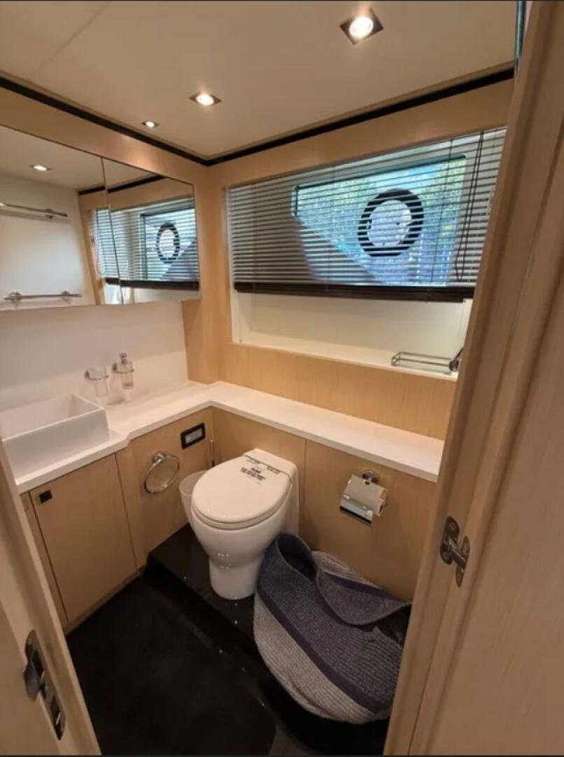 2017 Sunseeker 68 Predator - Image 32