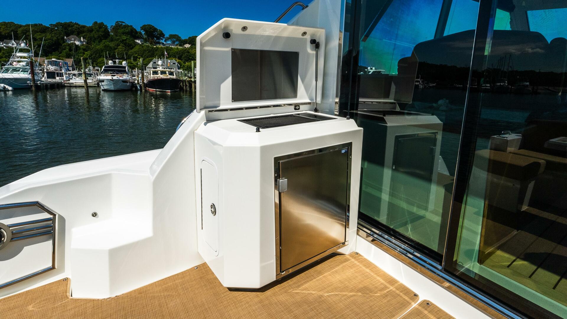 2013 CRUISERS 48 Cantius Base - Image 16