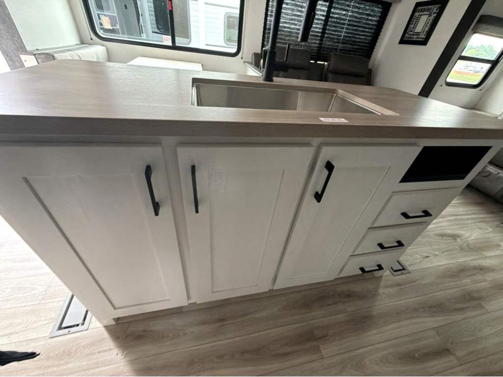 2026 VENTURE RV SIENNA 293VIK - Image 35