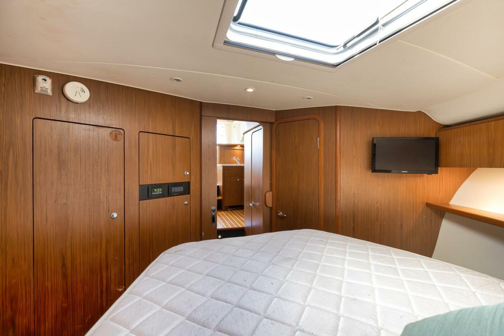2015 Tiara Yachts Tiara 390 Convertible - Image 24