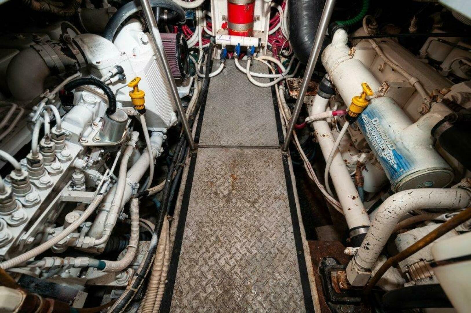 2002 Carver 444 Cockpit Motor Yacht - Image 25