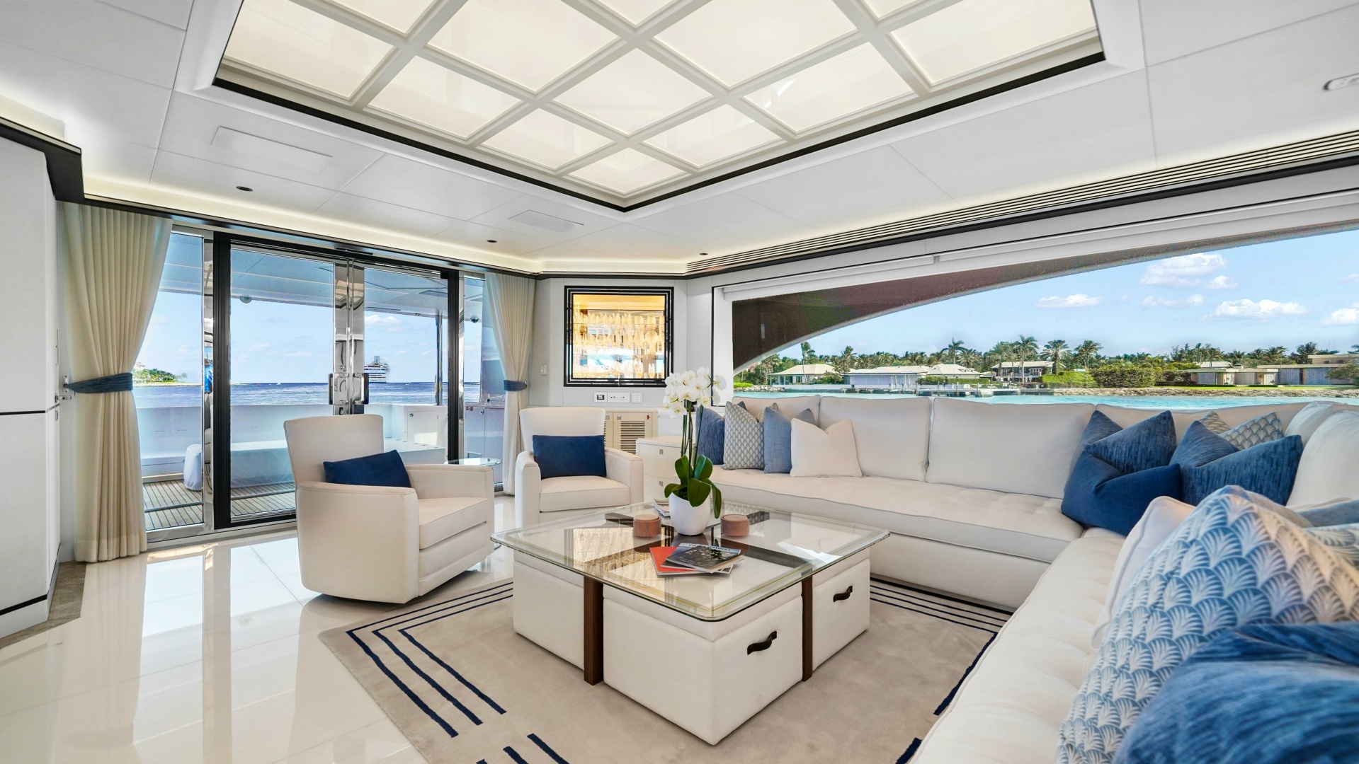 2025 Horizon Raised Pilothouse - Image 2
