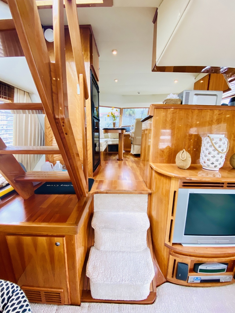 2003 Navigator 5700 Rival - Image 38