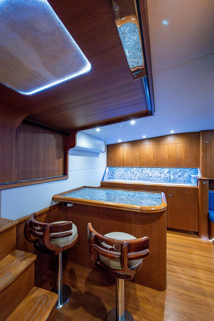 2017 F&S Cusotm Express Sportfish - Image 42