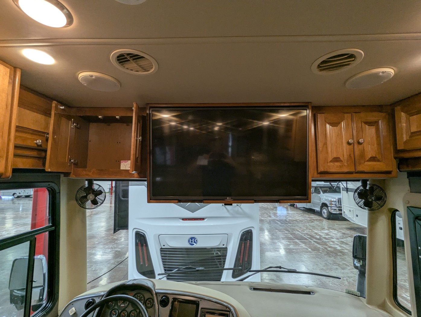 2016 Tiffin Allegro Red 38 QBA - Image 7
