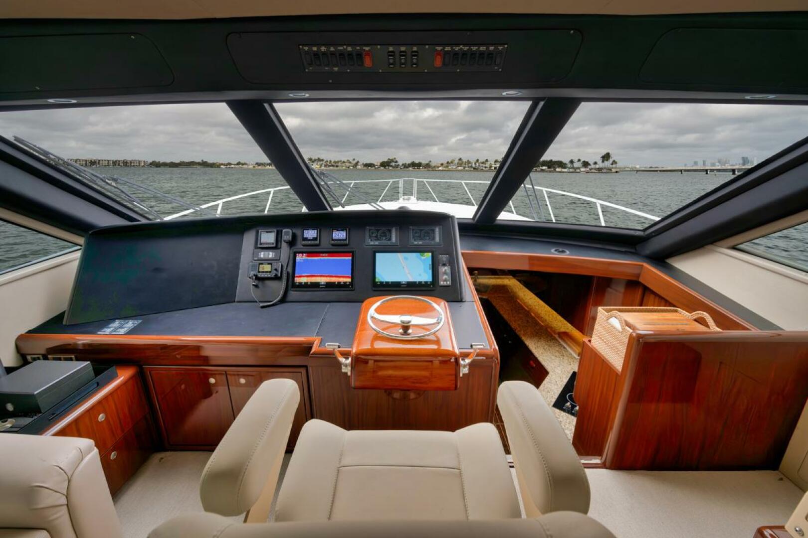 2007 Viking 52 Sport Coupe - Image 6