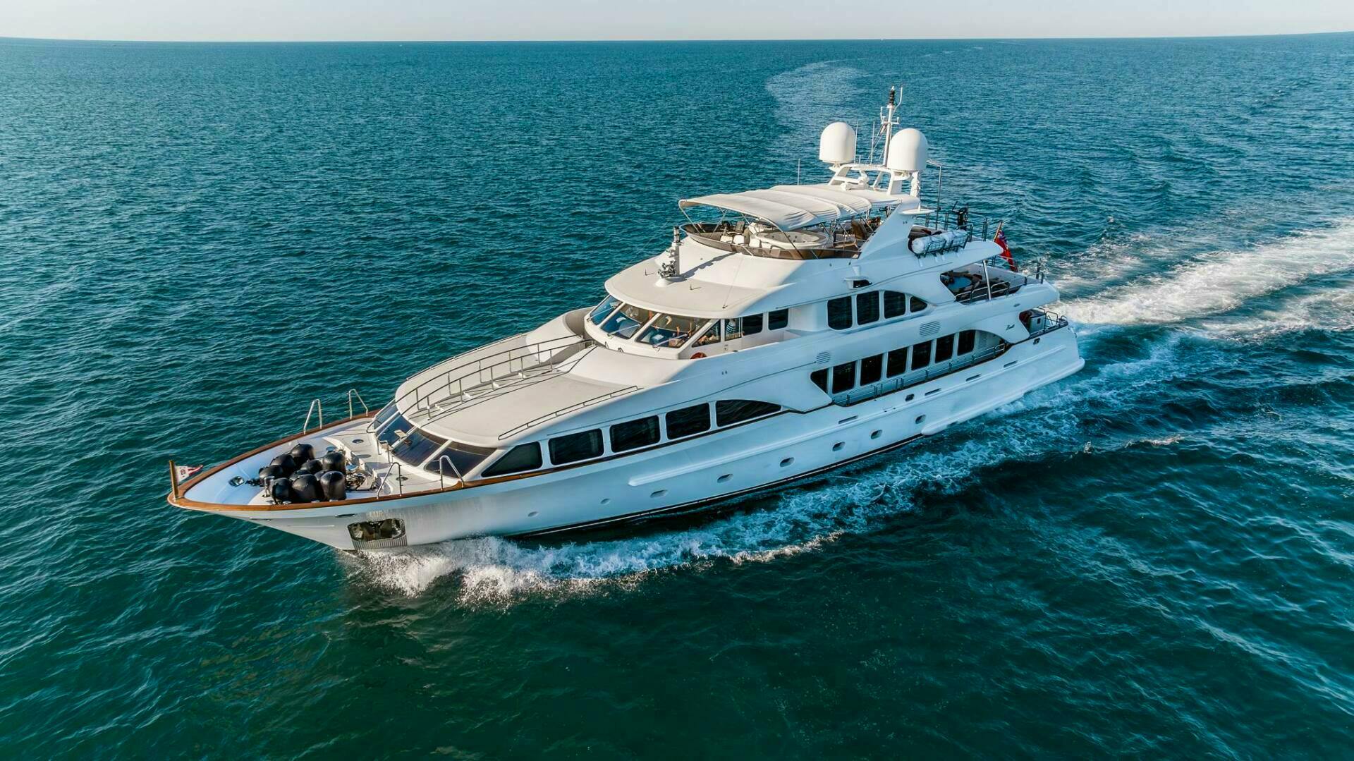 2009 Benetti Benetti Classic 120 - Image 8