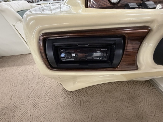 2003 LOWE SUNCRUISER TRINDAD 222 - Image 27