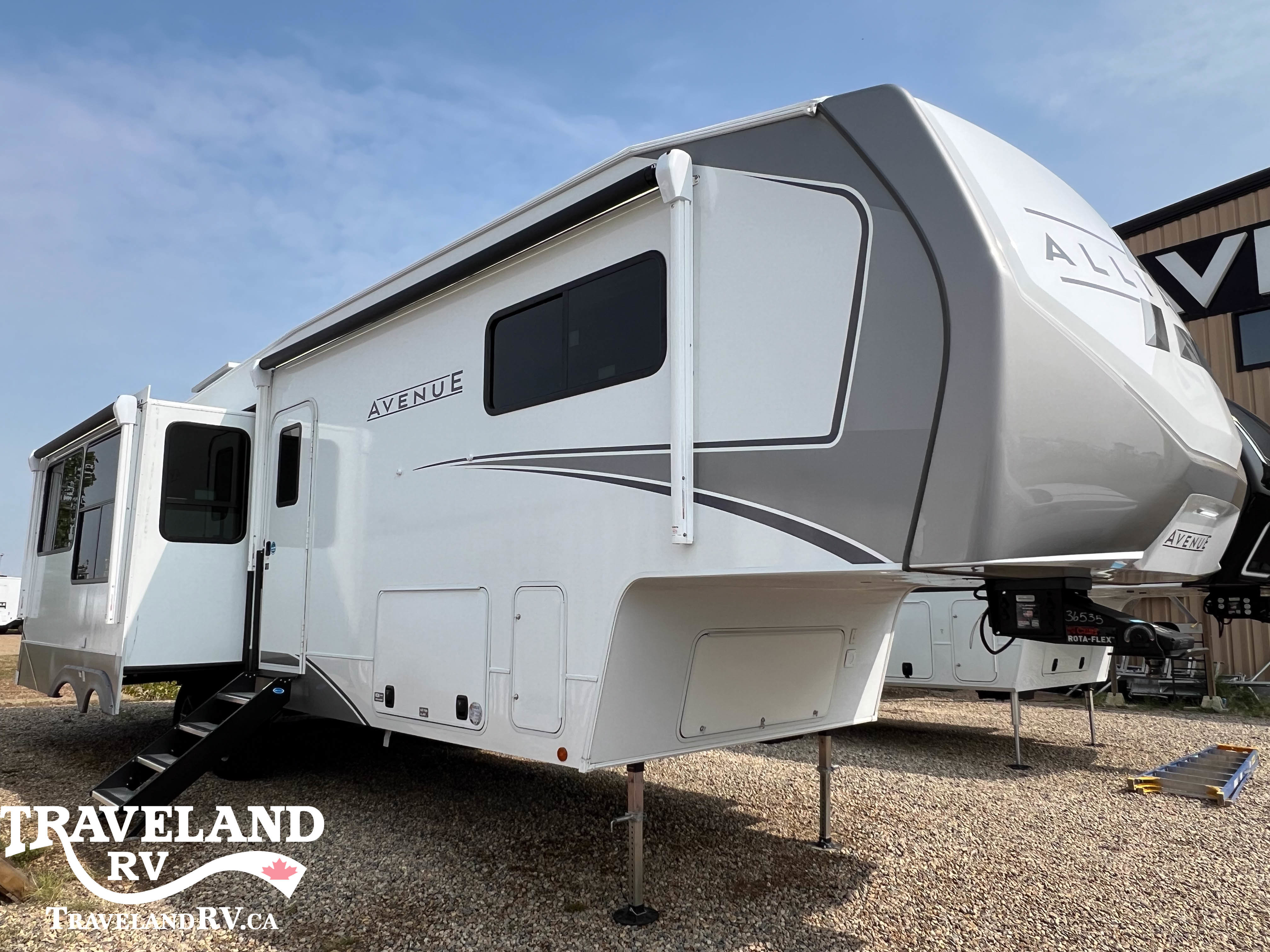2026 Alliance RV AVENUE 32RLS - Image 1