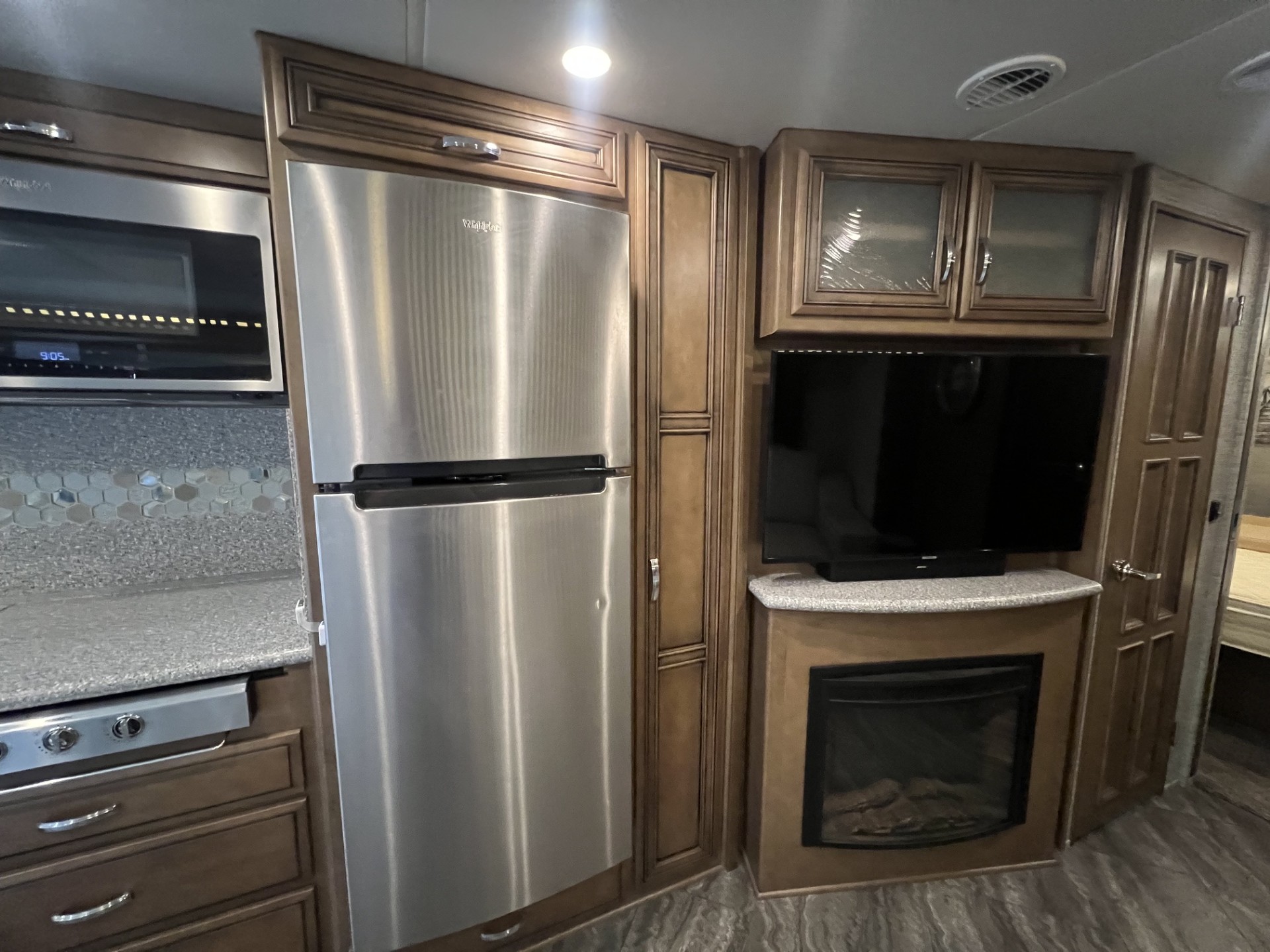 2020 NEWMAR BAYSTAR 3609 - Image 18
