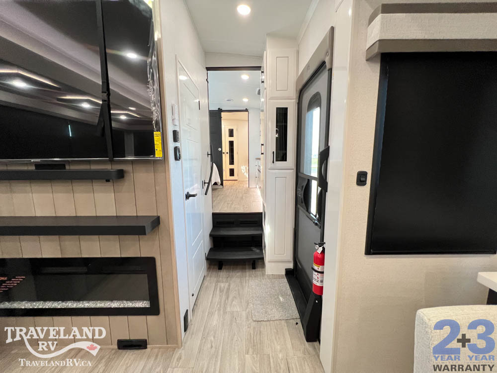 2027 Jayco Pinnacle 38FBRK - Image 31