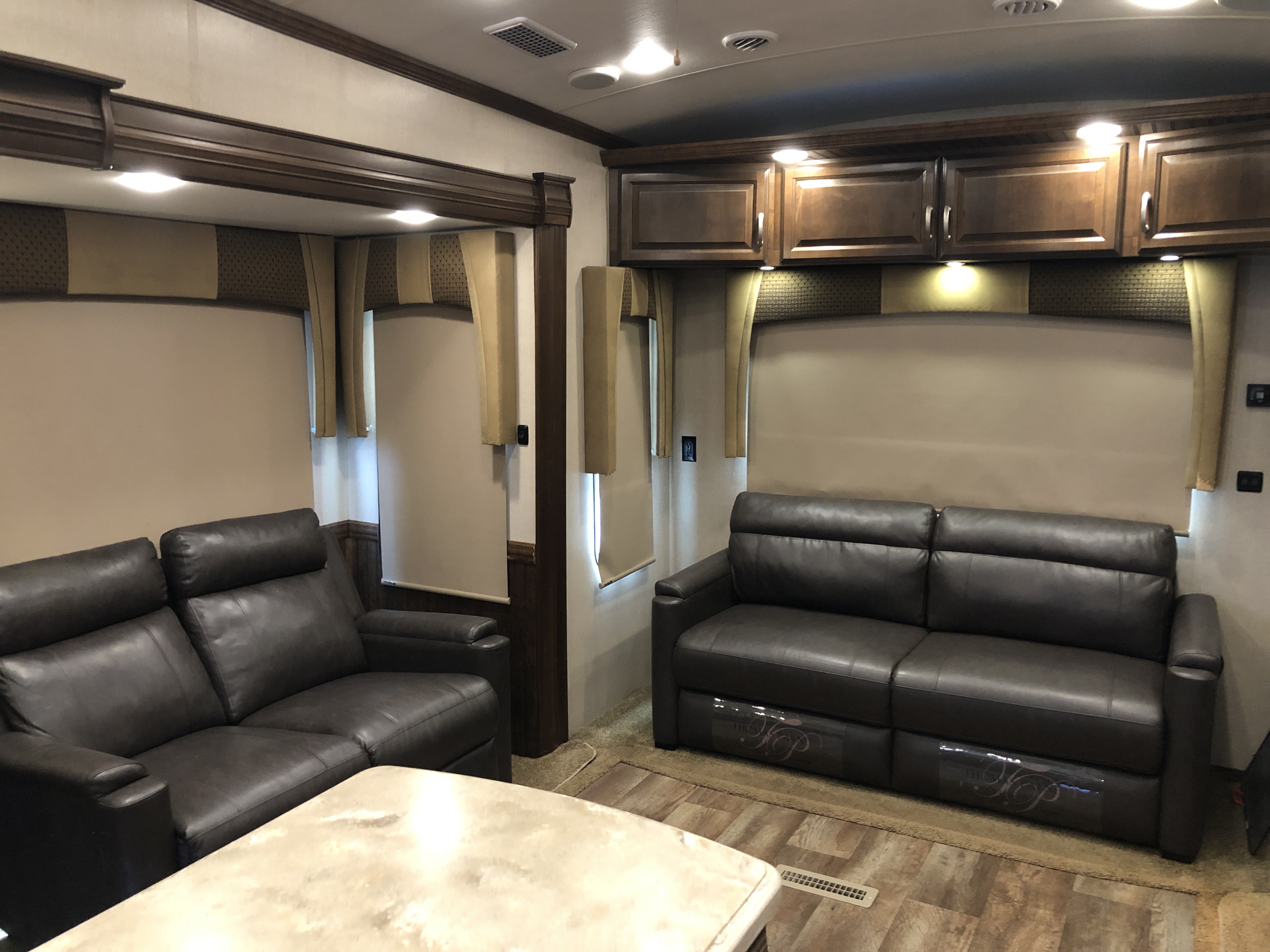 2016 Forest River Cardinal 3850RL - Image 12