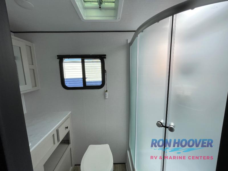 2025 COACHMEN 24RB - Image 18