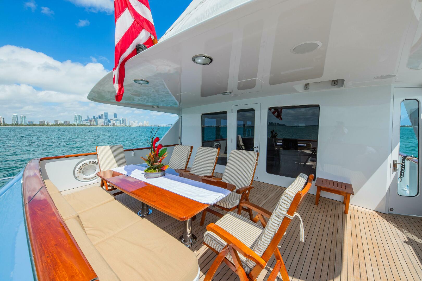 1998 Burger Raised Pilothouse - Image 49