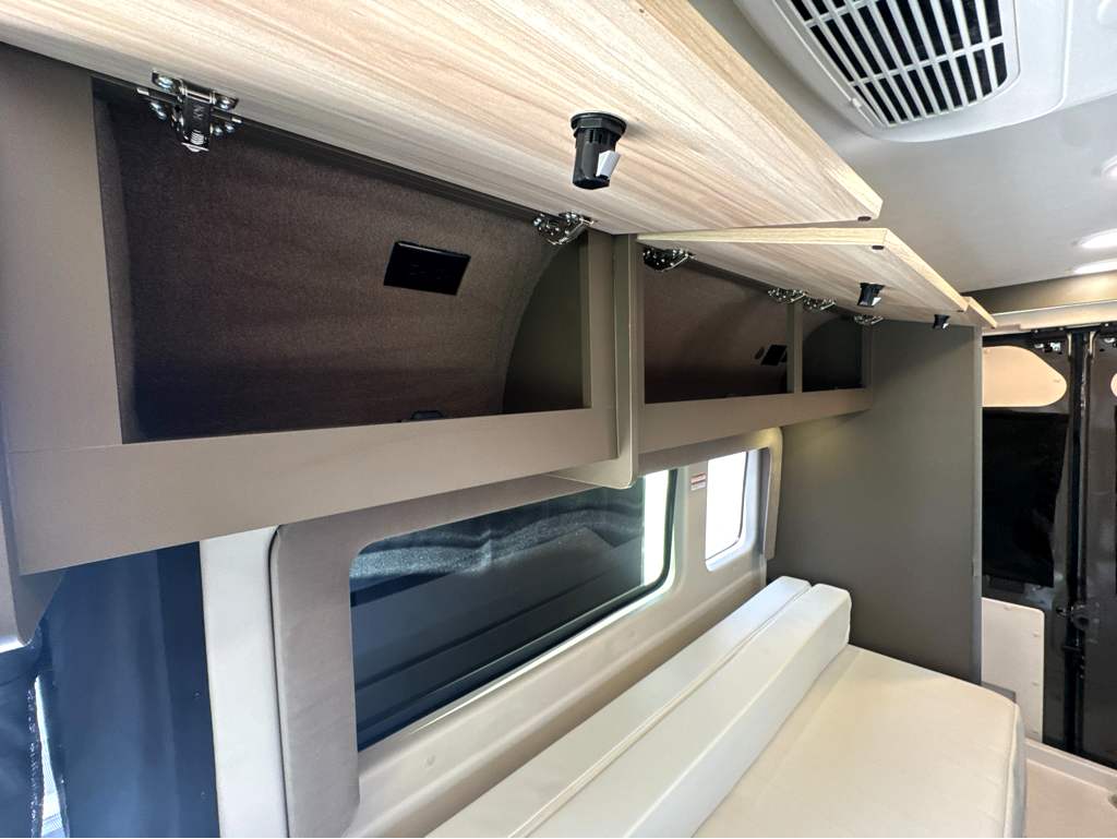 2027 ENTEGRA COACH ETHOS 20T - Image 24