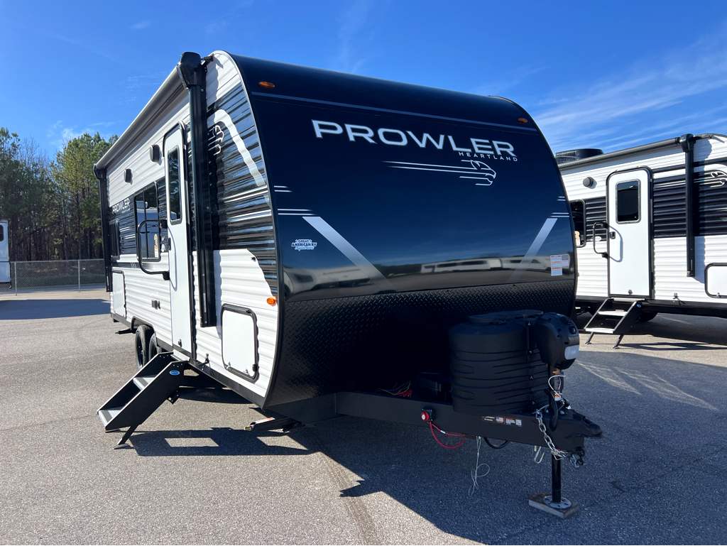 2026 HEARTLAND PROWLER 2000MB - Image 1