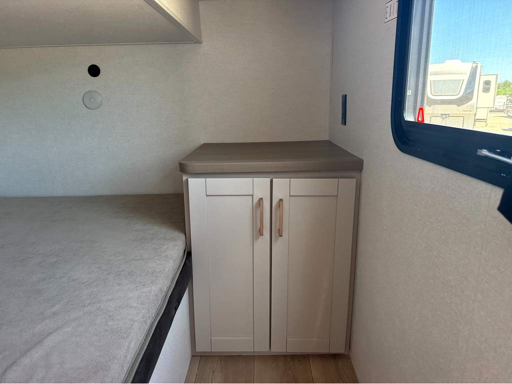2027 JAYCO JAY FLIGHT 335BHS - Image 18